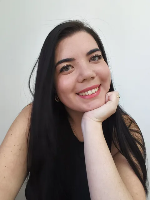 Ana Carolina Comarella Rossi